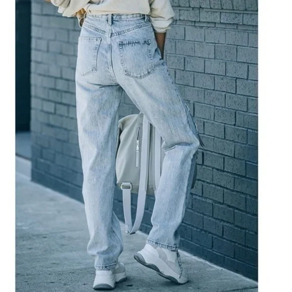 Baggy Boyfriend Jeans - Picture 3 of 7